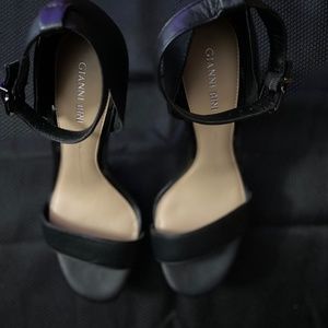 Black Gianni Bini Platform Sandals